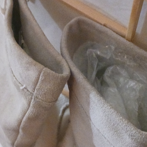 Naughty Monkey White and Gray Winter Boots - Picture 5 of 7